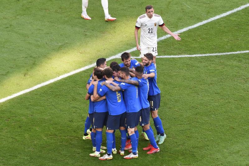 Italia celebra un gol en el partido contra Bélgica