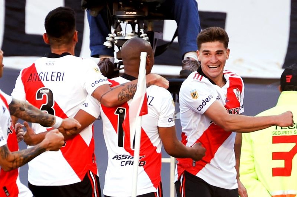 Julián Álvarez fue autor de un 'hat trick'. Archivo/EFE