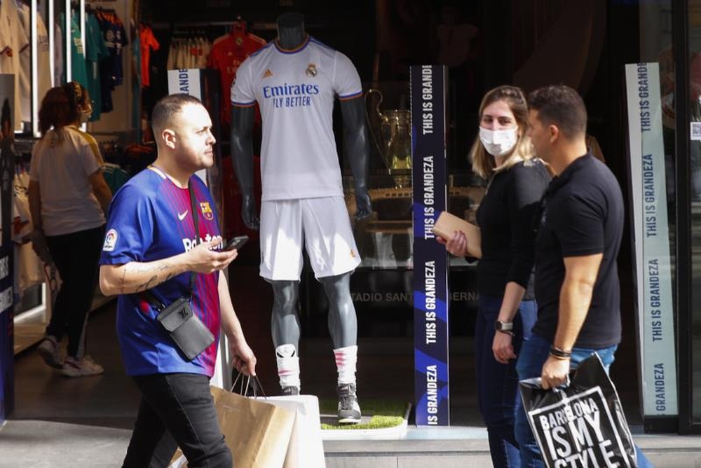 Camisetas contra la muerte súbita. EFE