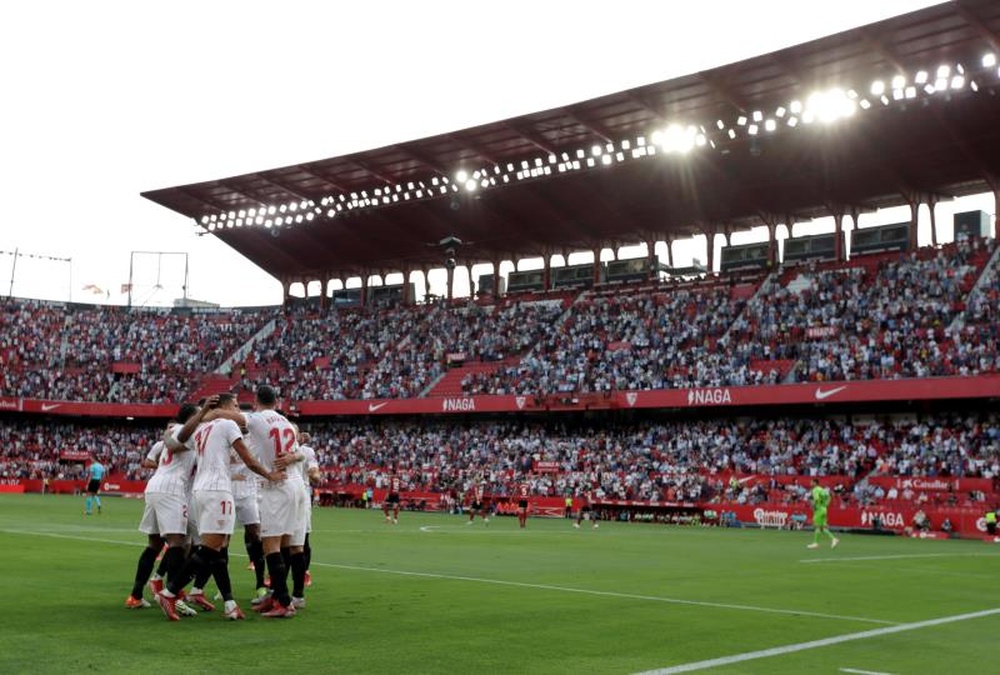 El Sánchez-Pizjuán estuvo bajo el punto de mira. EFE