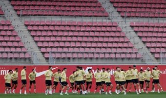 El Sevilla notó la ausencia de tres jugadores importantes en el último entrenamiento. EFE