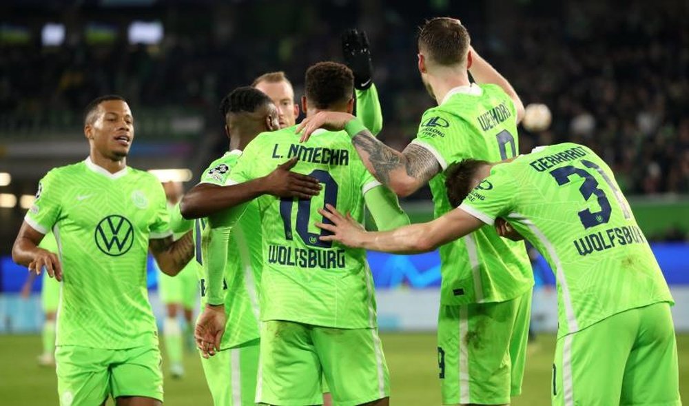 Wolfsburg bate o Salzburg e embola o Grupo G. AFP