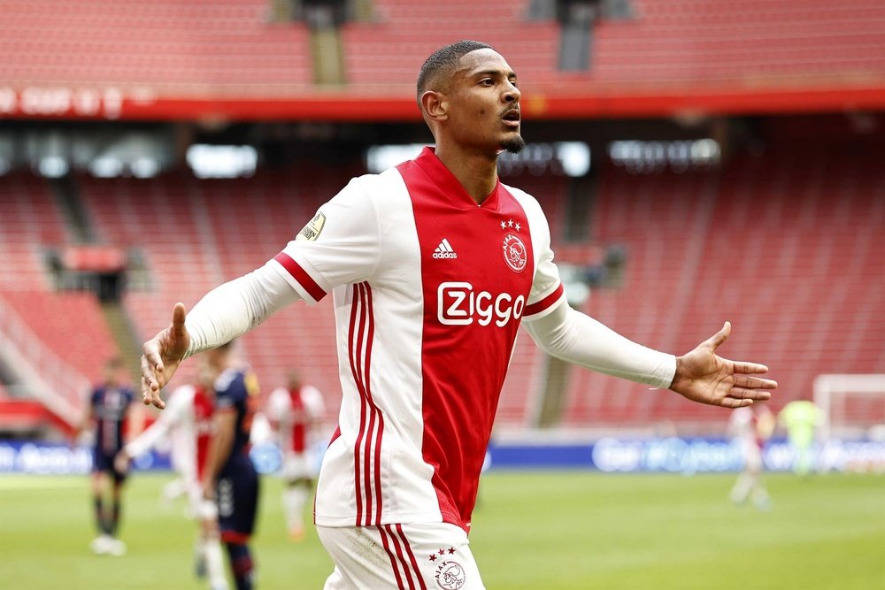 Haller explota en el Ajax. EFE