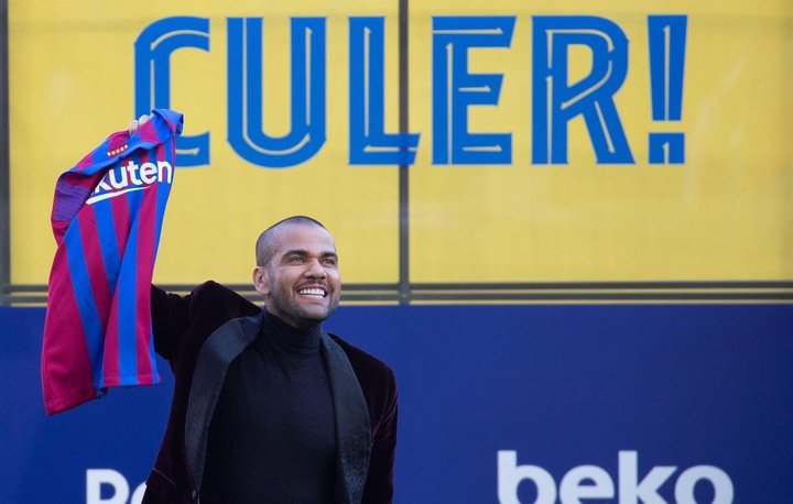 Alves, el principal atractivo del Barça en Arabia Saudí