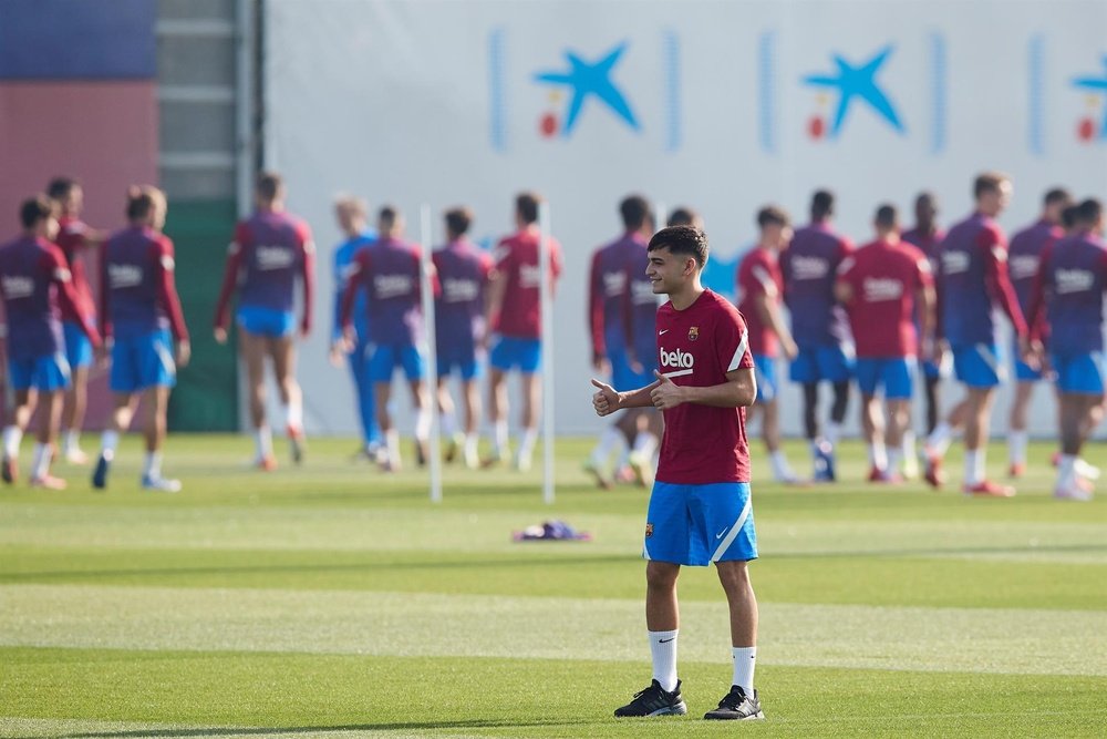 Pedri à la séance d'entraînement du Barça. EFE