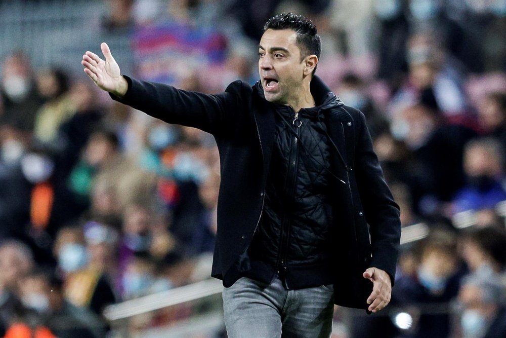 El entrenador del FC Barcelona Xavi Hernández durante el partido de la jornada 14. EFE