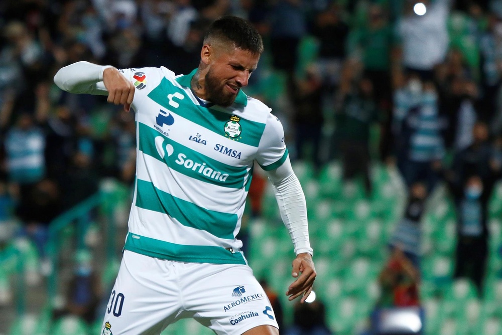 Santos Laguna se impuso a Tigres. EFE