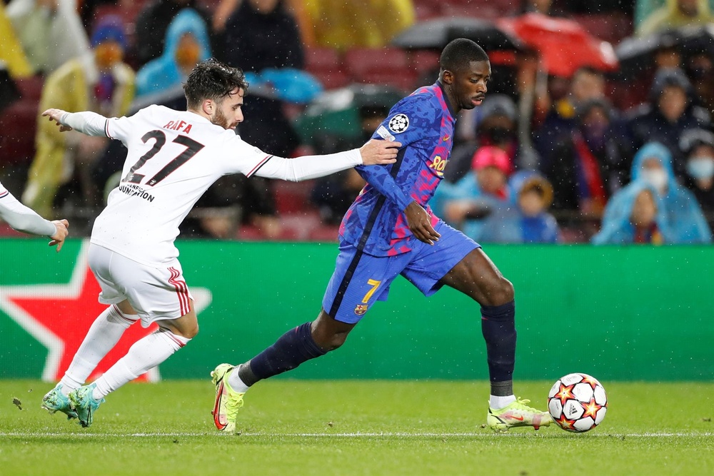 Dembélé hizo trabajo de recuperación. EFE
