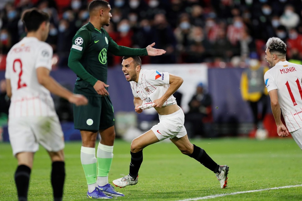 El Sevilla venció 2-0 al Wolfsburgo. EFE