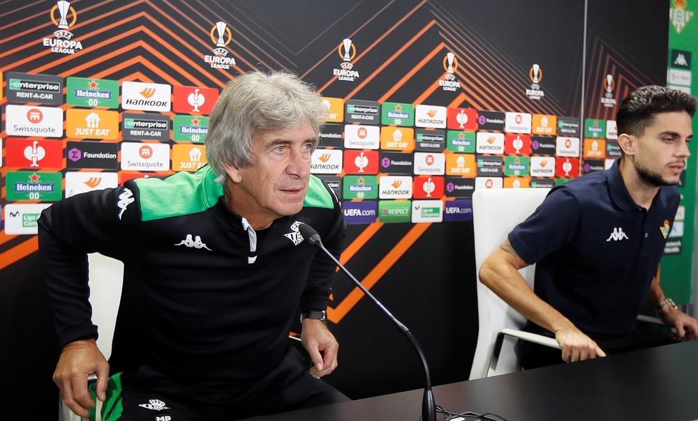 Pellegrini afirma que sería un error dar el partido por ganado antes de jugar. EFE