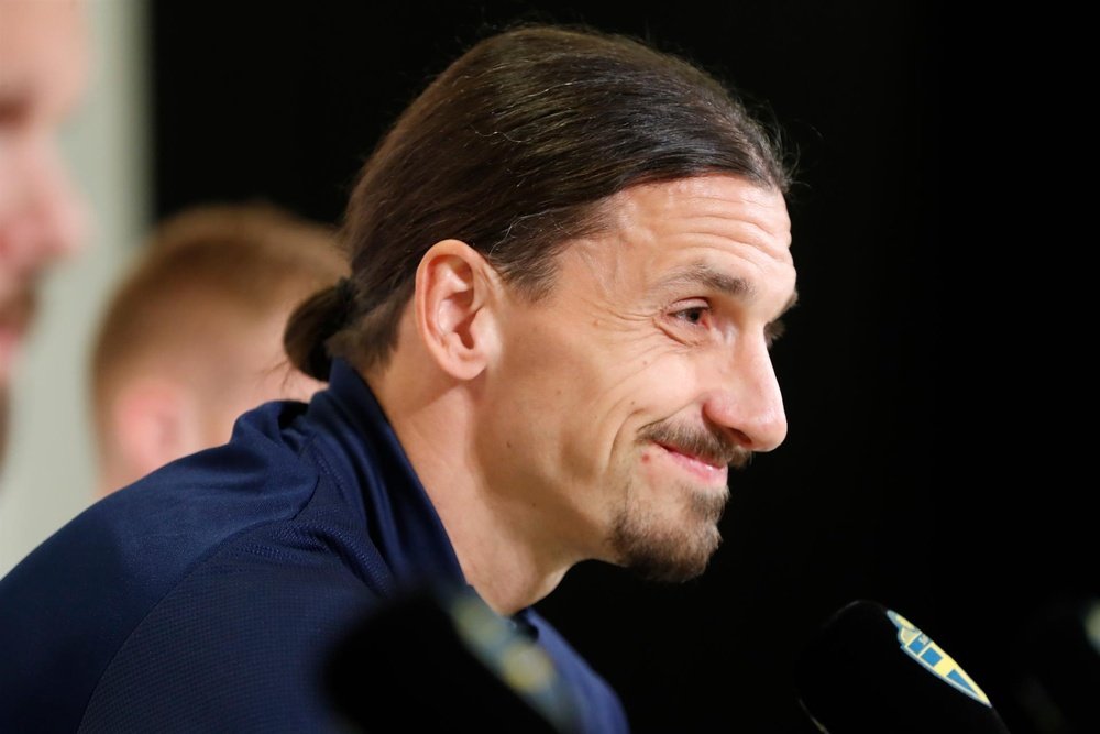 Ibrahimovic se ofreció como director deportivo del PSG. EFE