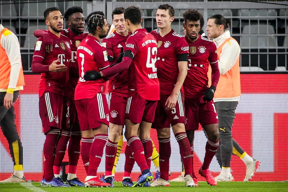 Hummels se empeña en que el Bayern triunfe en un desprecio al resto del fútbol. EFE