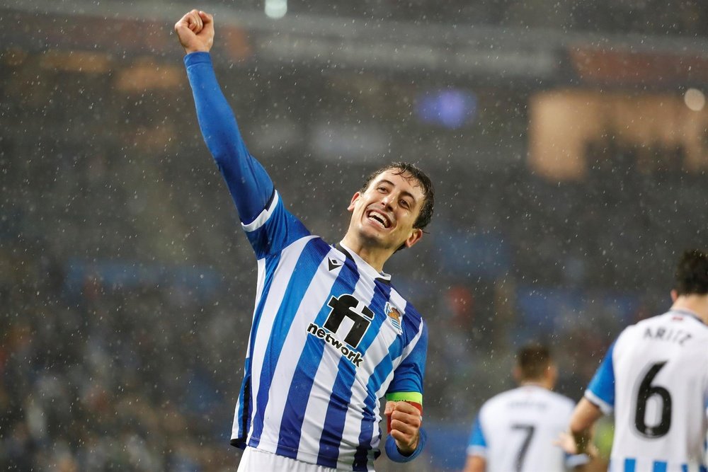 Mikel Oyarzabal es capitán e icono de la Real Sociedad. EFE/Archivo