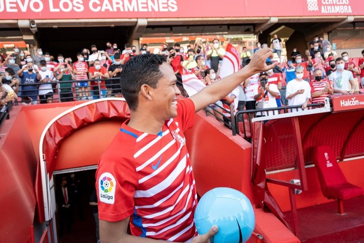 O colombiano Carlos Bacca pode dizer adeus ao Granada.EFE