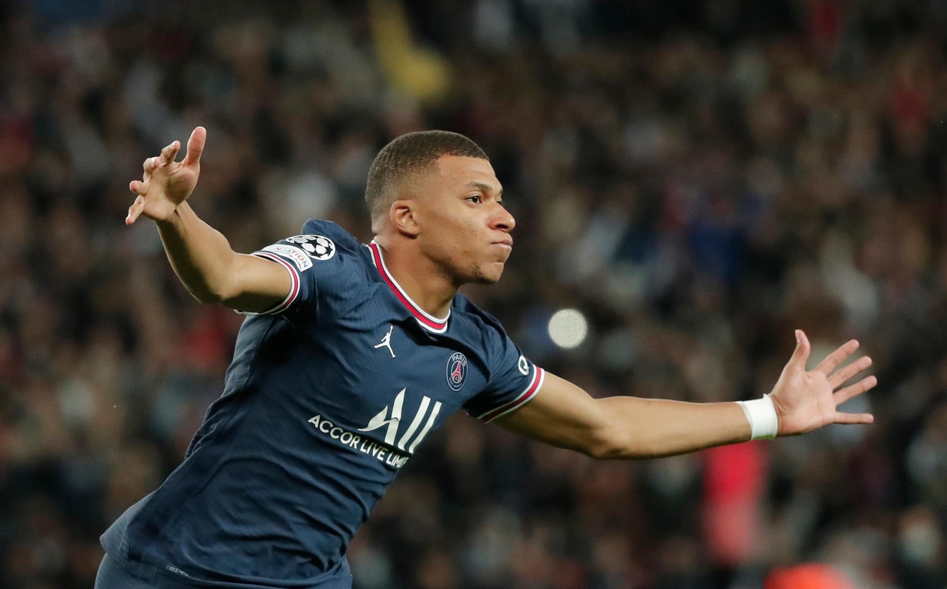 Herrera revient sur la blague des joueurs du PSG à Mbappé sur sa prolongation. EFE
