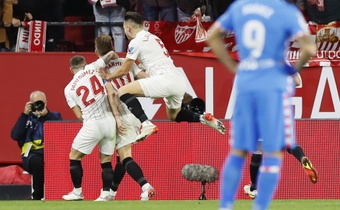 El Sevilla derrotó al Atleti en el Pizjuán. EFE