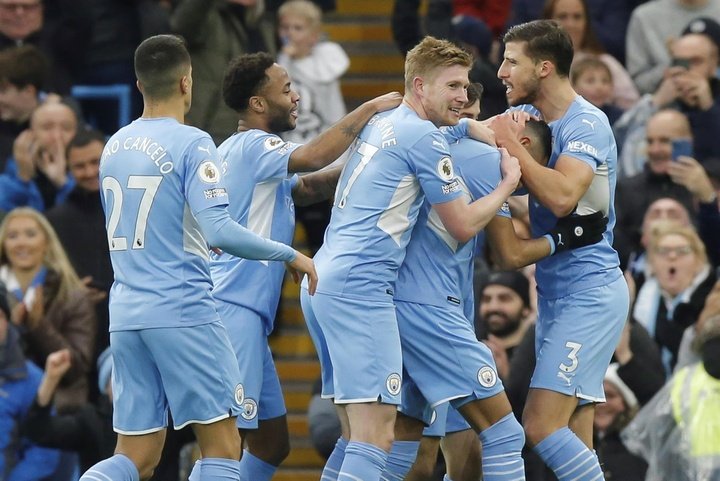 City chega a sofrer pressão, mas goleia Leicester no 'Boxing Day'