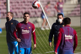 Xavi to get 9 players returned for Granada