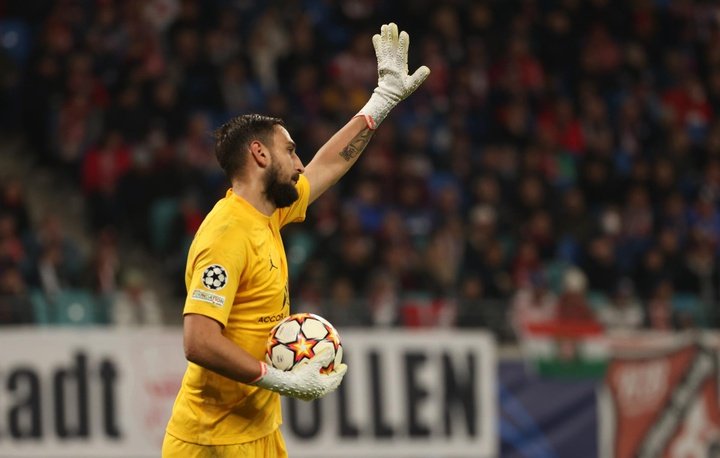 Donnarumma to stay at PSG; Navas will be the one leaving