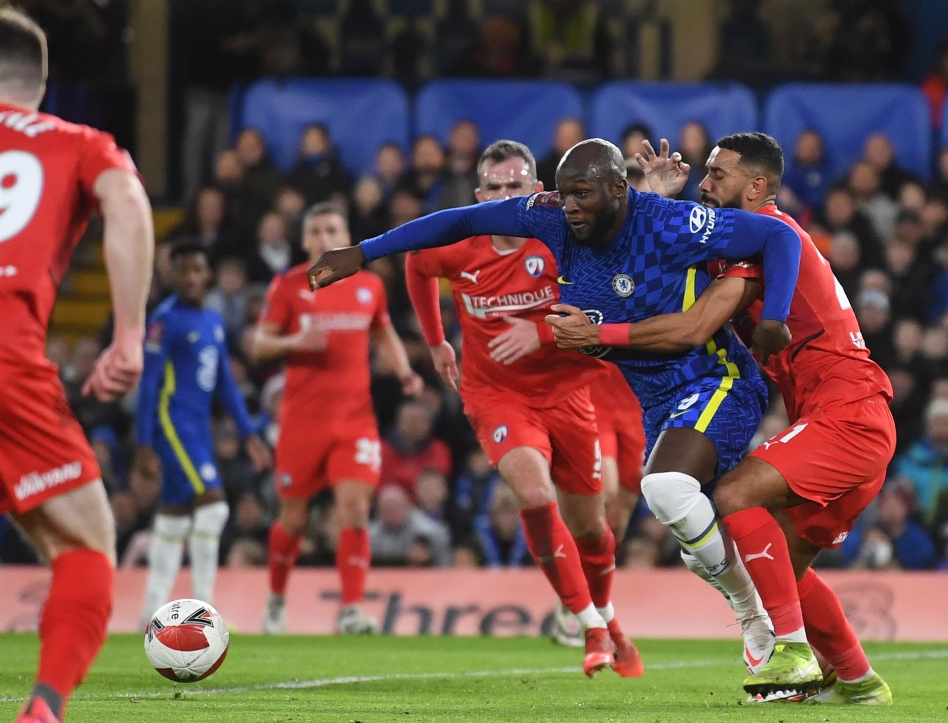 Lukaku jogando pelo Chelsea contra o Chesterfield pela FA Cup