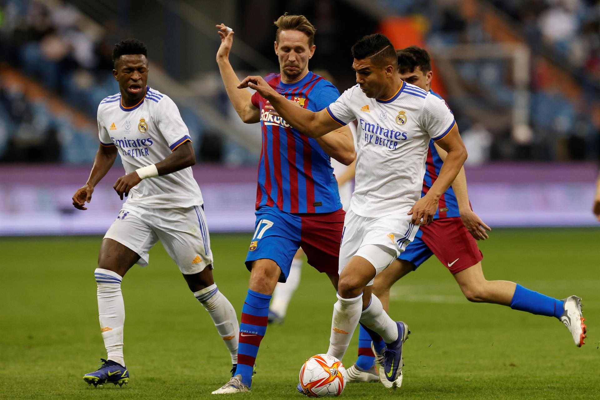 ï»¿Casemiro and Lucas Vazquez out at final minute with gastroenteritis