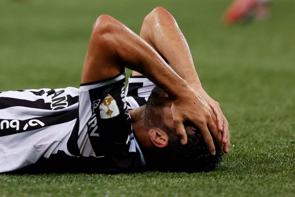 Diego Costa lleva sin equipo desde su salida de Mineiro. EFE