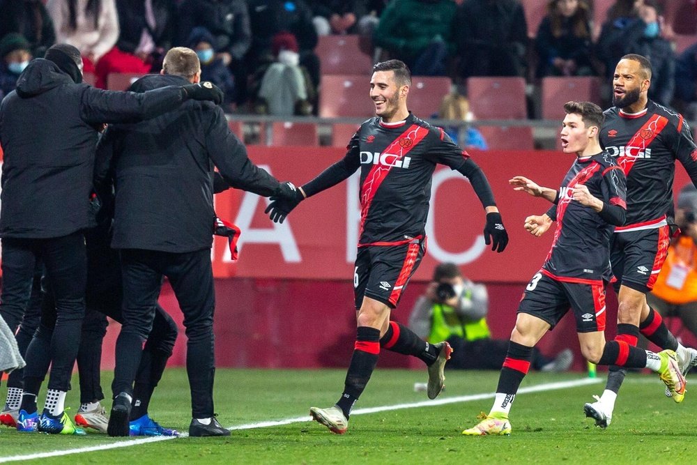 El Rayo Vallecano venció 1-2 frente al Girona. EFE