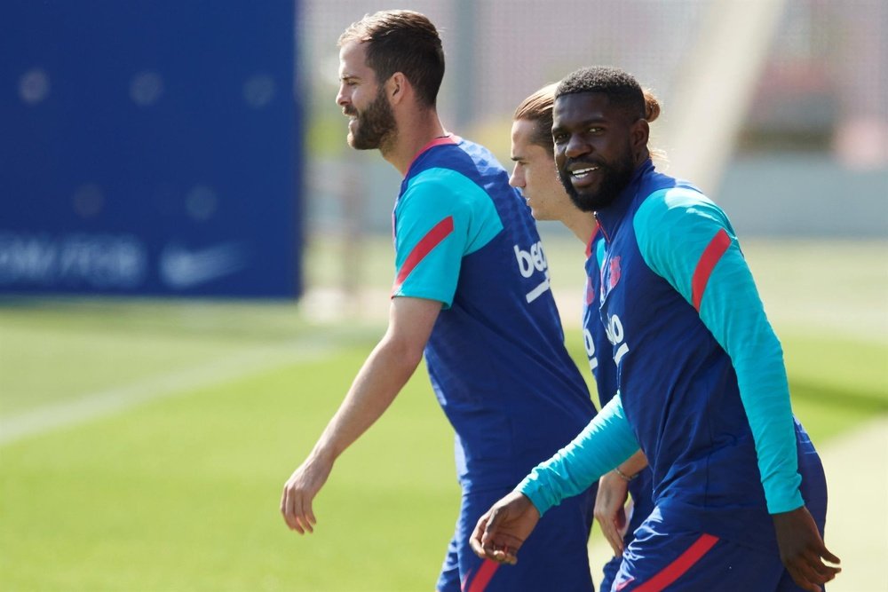 Samuel Umtiti could finally make his Lecce debut. EFE