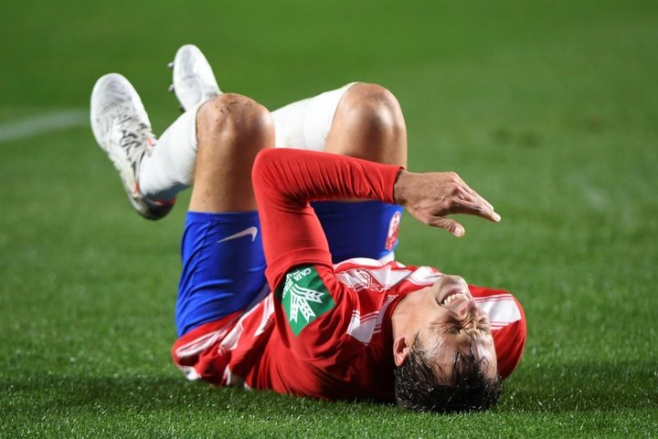 Santiago Arias, lesionado novamente, vai perder o encontro diante do Getafe