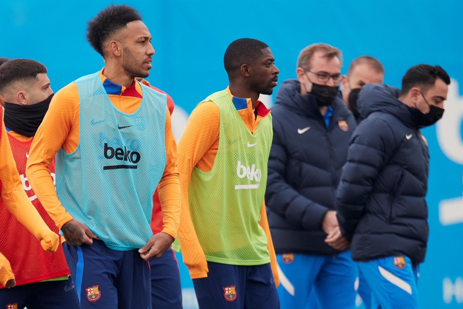 ï»¿Camp Nou passes sentence: Dembele is whistled earlier than Barca-Atleti