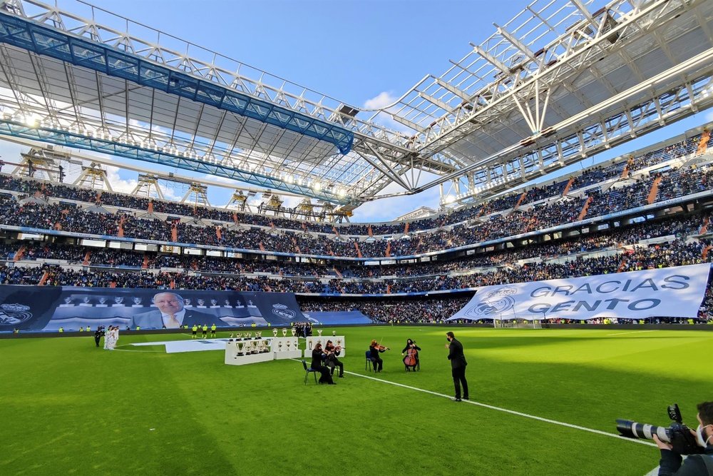 Reunión en el Santiago Bernabéu entre River Plate y el Real Madrid. EFE
