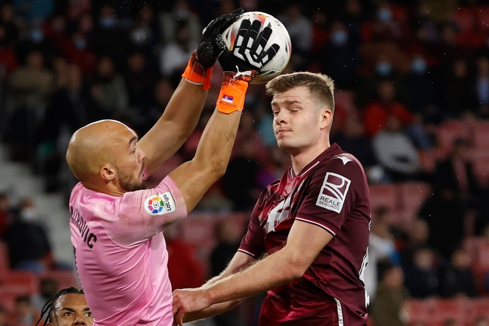 El entorno de Sorloth contactará con el Besiktas. EFE