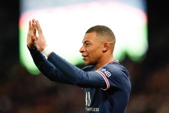 PSG provide Mbappe 150 million euros over years