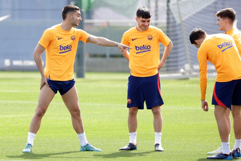 Pedri quiere volver al trabajo cuanto antes. EFE