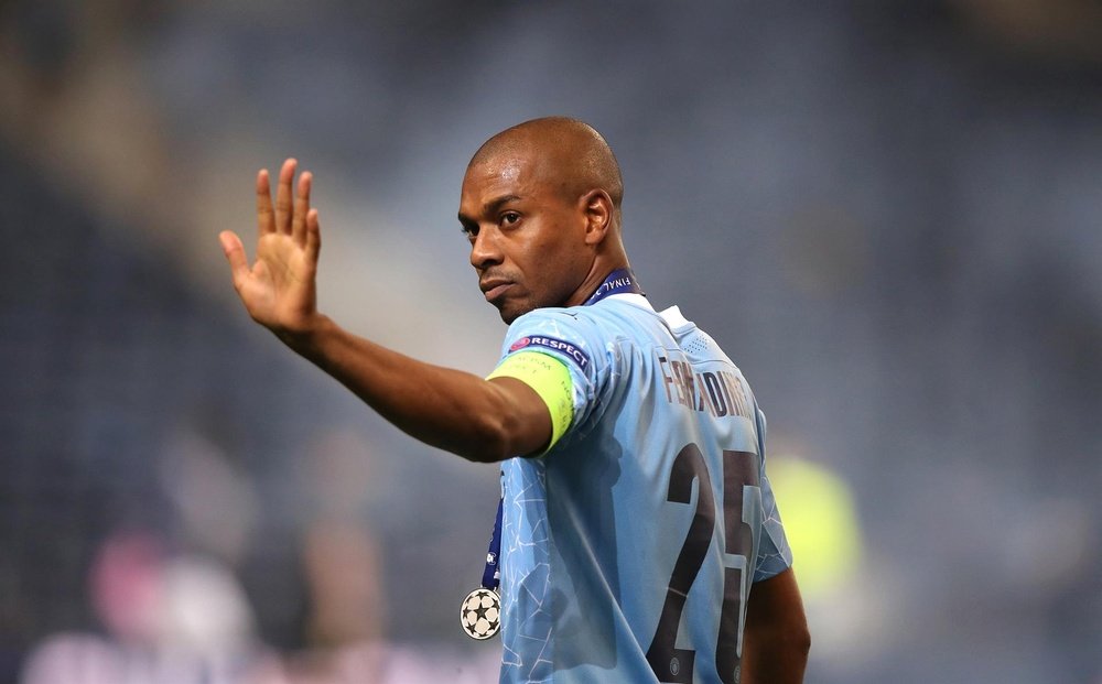 Fernandinho retourne au Brésil ! efe