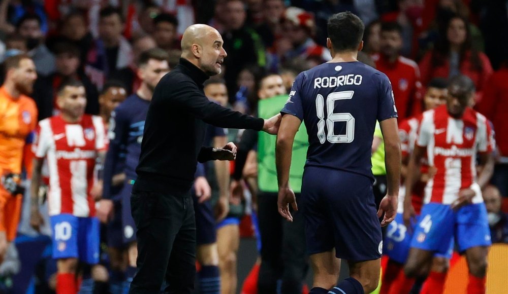 Rodri continues to prove a key part of Guardiola's Manchester City. EFE
