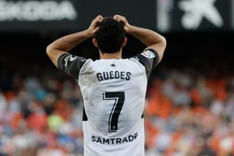 Leeds exclut la signature de Guedes.AFP