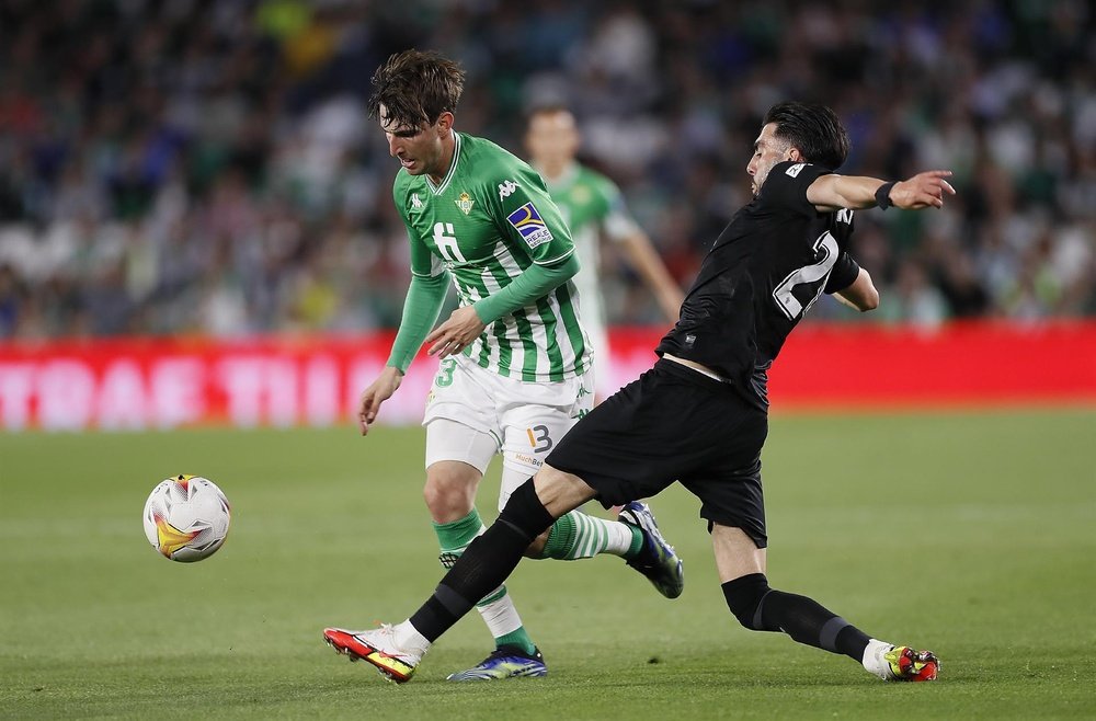 Miranda se convirtió en el héroe de la final de la Copa del Rey. EFE/José Manuel Vidal