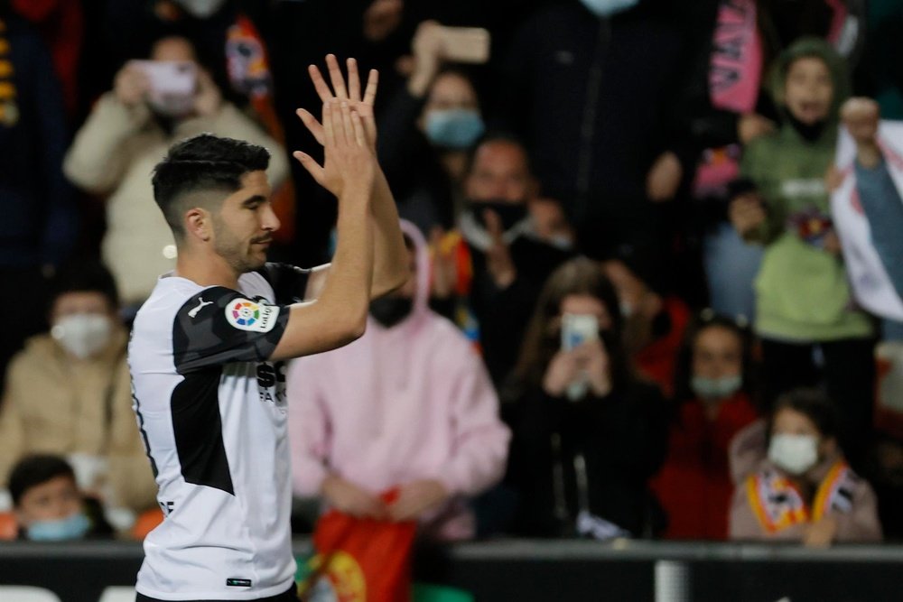 Valencia will increase Soler's salary. EFE