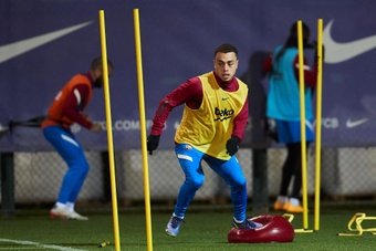 Le Barça prêt à laisser partir Sergiño Dest ? EFE/Alejandro García