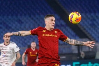 Juventus and Milan are in the race for Zaniolo. EFE