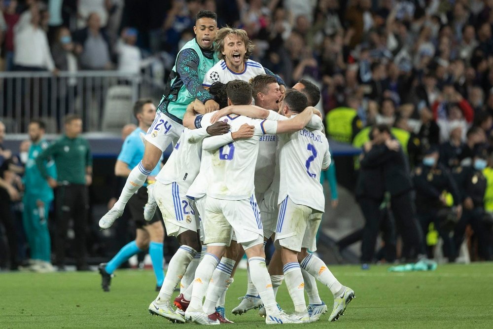 The Barcelona squad in shock at Real Madrid's comeback. EFE
