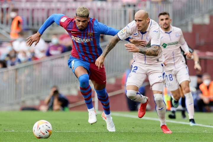 A chegada inesperada de Araujo ao último duelo da LaLiga.EFE