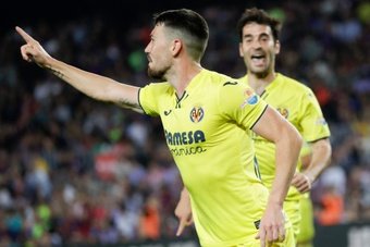 Barca beaten 0-2 by Villarreal on final day. EFE