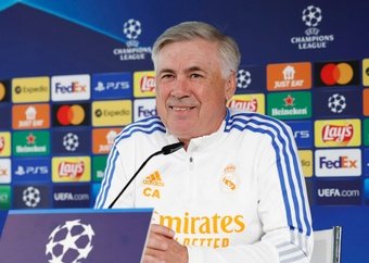 Ancelotti calls up full squad for final; two to be dropped