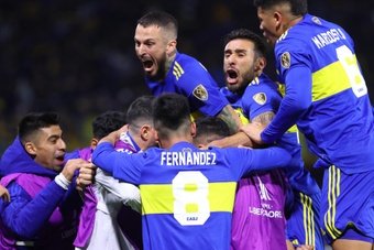 Los jugadores de Boca festejan un gol. EFE