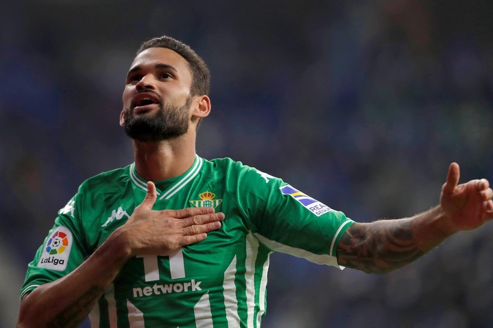 El delantero brasileño del Betis, Willian José, celebra un gol en una imagen de archivo. EFE / Andreu Dalmau.