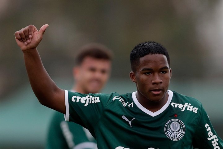 Endrick faz golaço e Palmeiras goleia na ida da semifinal do Brasileirão sub-20