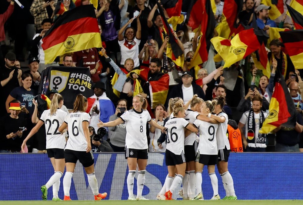 Popp porta la Germania a Wembley. EFE
