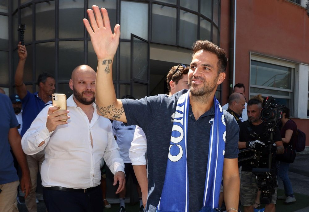 Fàbregas no debutará ante el Spezia. EFE